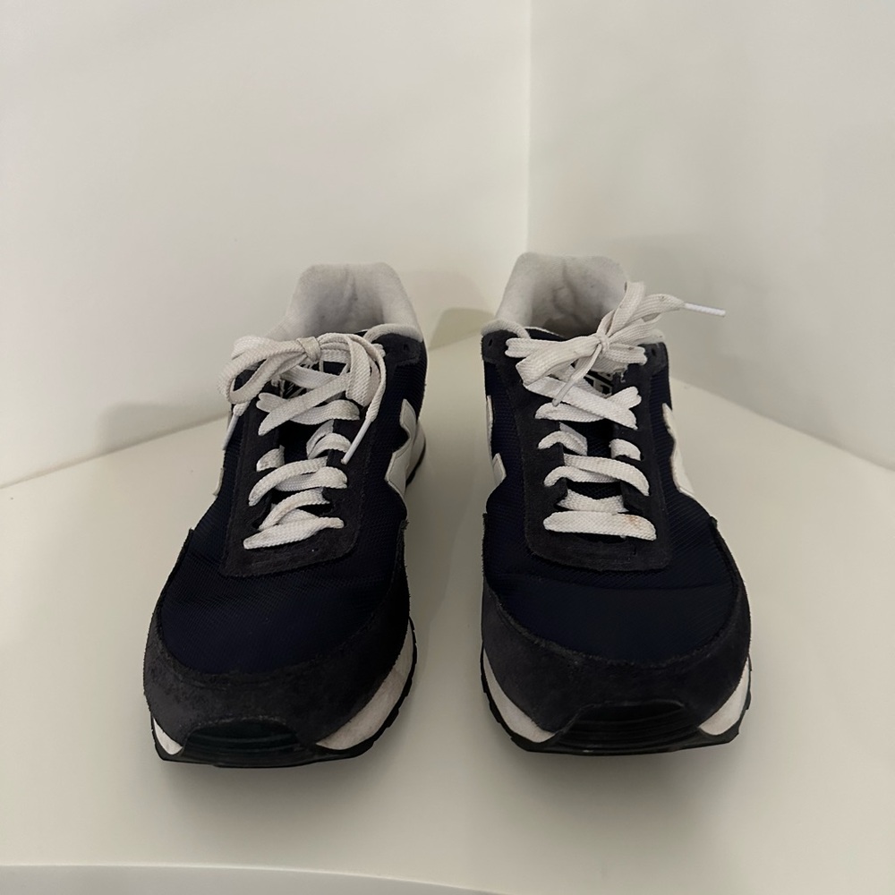 New Balance 411 Navy and White Athletic Shoes - Picture 8 of 8
